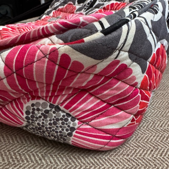 Vera Bradley “Cherry Blossom” Large Messenger/Laptop bag - Picture 7 of 13
